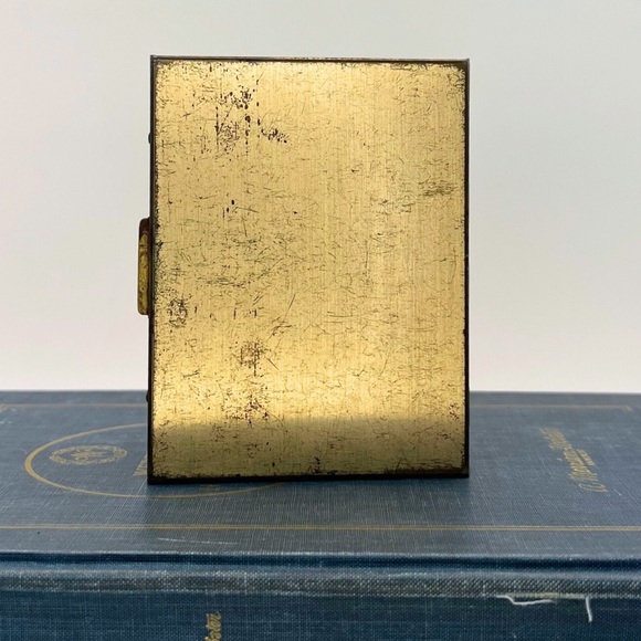 Vintage Brass Compact Case with Silk Photo / Vintage Beauty Compact - Picture 4 of 5